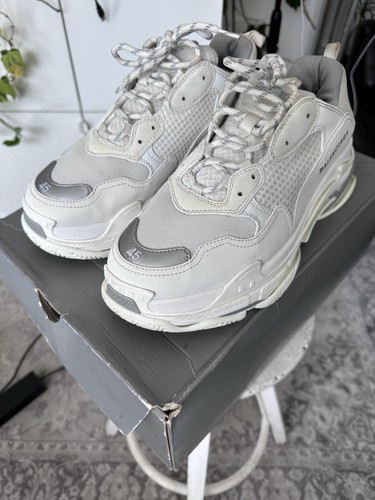 Balenciaga triple white - balenciaga,
