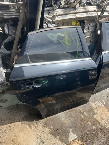 Ford mondeo right rear door - mondeo,