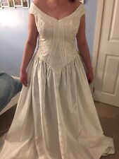 st patrick wedding dress 14