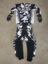 White and Black Wulf Sport MotoX Enduro kids kit pant top trouser - 7-10 yrs old