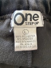 One step up Women’s large