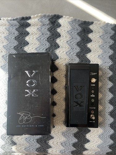 Joe satriani vox - satriani, wah