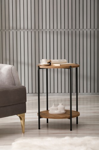 Round end table - round, with