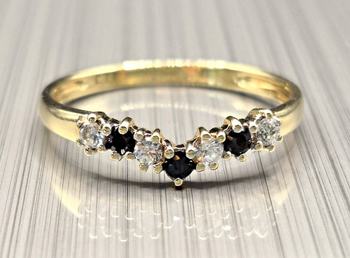 Vintage 9ct gold sapphire - &, cz