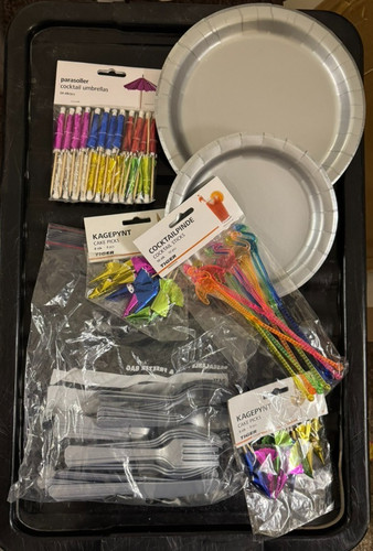 Job lot party plates - job,