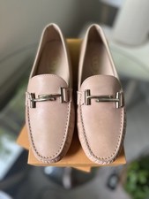 Tods Nude Size 40 EU Driving