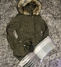 New with no tags khaki lispy