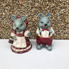 2 x Rabbit Porcelain Statues - Male & Female Rabbit Set - 21cm Tall