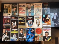 SET OF 19 JAMES BOND FILM TIE