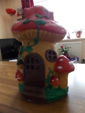TOADSTOOL HOUSE ORNAMENT FOR HOUSE OR GARDEN.  HAND MADE /PAINTED