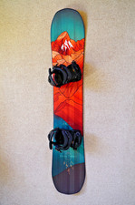 Jones Women's Dream Catcher Snowboard BUNDLE, 151cm w Nitro Ivy Bindings, S/M