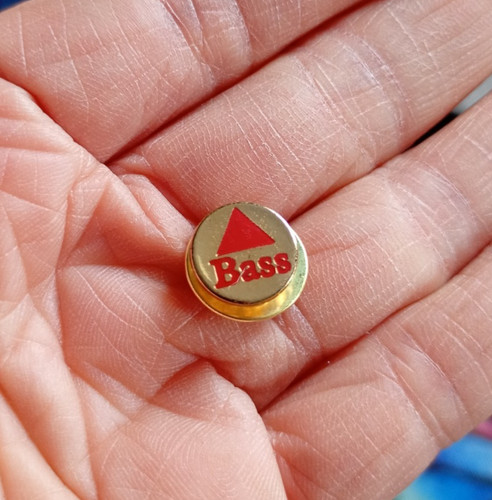 Bass brewery enamel pin badge - bass,