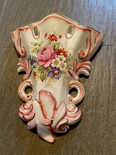Wedgwood wall pocket flower - wall,