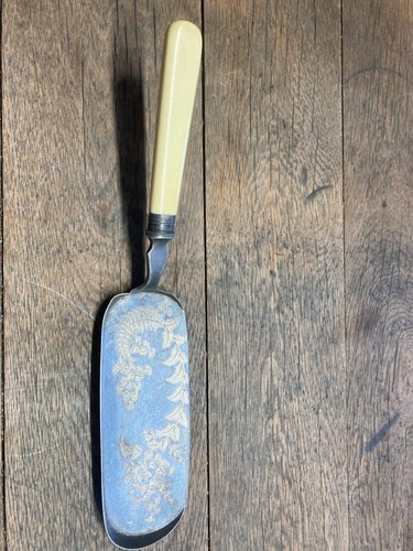 Silver plated table crumb - plated,