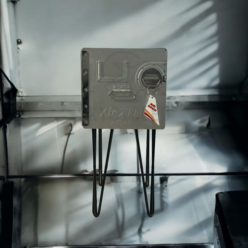 Air 2000 aircraft galley - galley, box