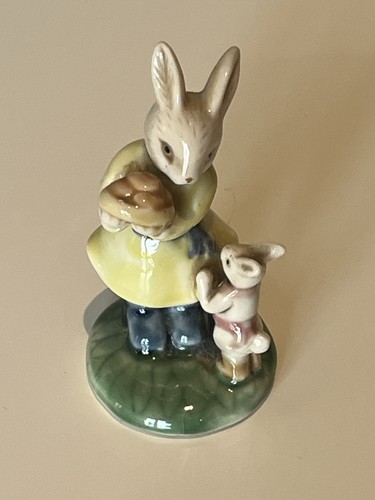 Vintage ceramic bunny figurine - vintage,