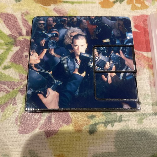 Minidisc with music - music, on