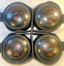 DRAKES PRIDE Professional Lawn Bowls Set of 4 Size 4H & Carry Sling