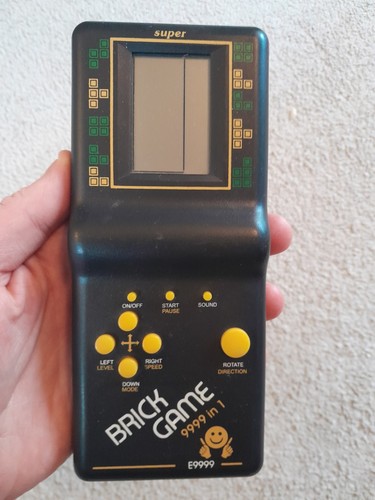 Brick game 9999 - brick, lcd