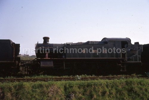 Barry scrapyard 41xx - barry, 2-6-2t