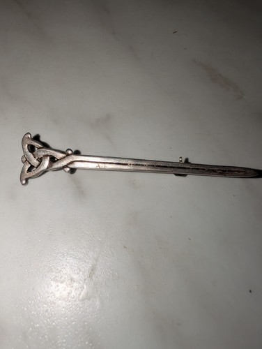 Iona silver brooch - silver,