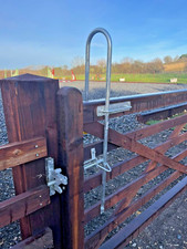 Bridleway gate latch for 5 bar