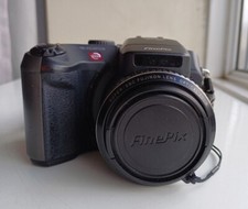 Fuji S602 Zoom FinePix Digital