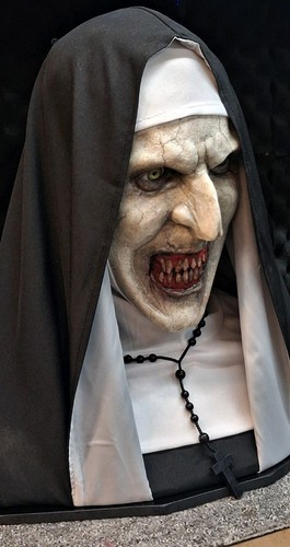 The nun valak - valak, lifesize
