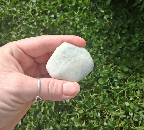Aquamarine crystal pebble - aquamarine,