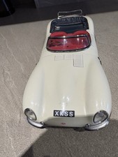 Autoart Jaguar XK-SS 1:18 in