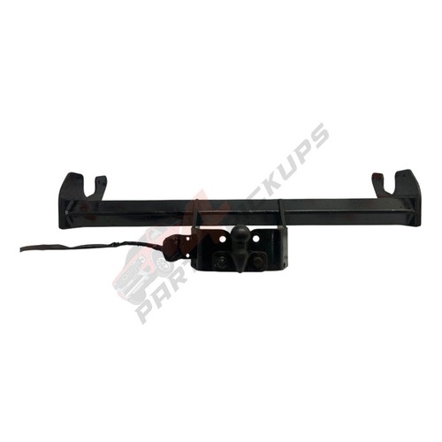 Toyota hilux rear towbar - toyota,
