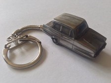 Reliant Regal Saloon ref201 FULL CAR on a snake keyring
