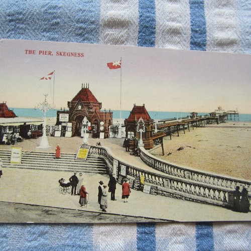 Postcard the pier skegness - postcard,