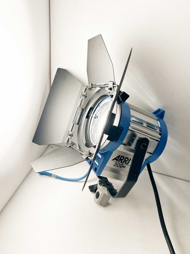 Arri 300 plus 300w - arri, fresnel
