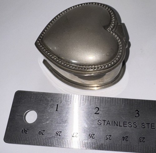 Vintage metal silver tone - metal,