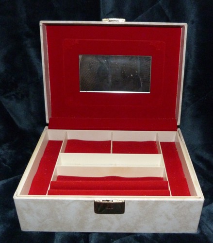 Design philipp vintage - design, cream