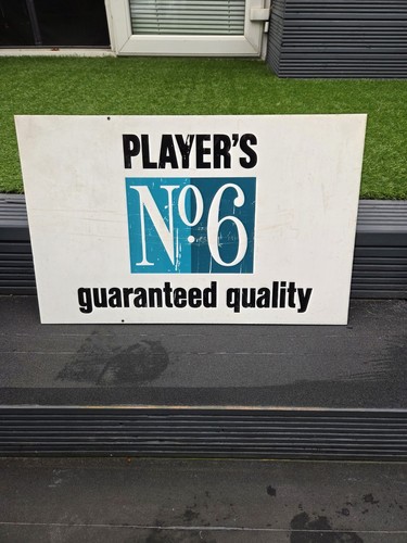 Players plastic - no, 6