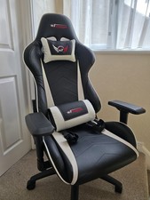 GT Omega Gaming Office Chair Black/White Mint Condition