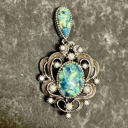 Used vintage collectible sarah - collectible,