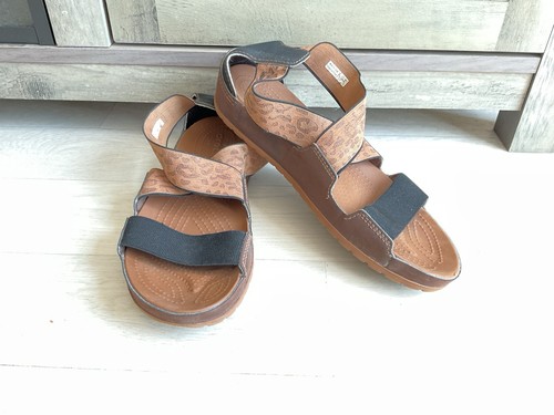 Ladies size crocs - ladies,