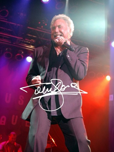 Tom jones signed - jones, autograph