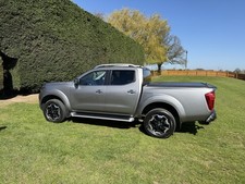 Nissan navara np300 tekna 4x4 - nissan,