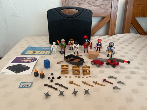 Playmobil pirate playset - pirate,