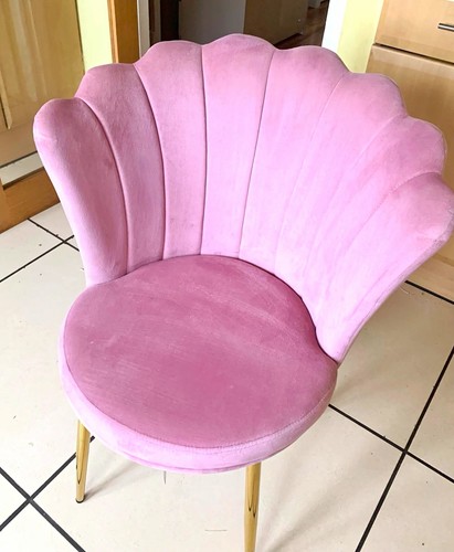 Pink velvet scallop shell - shell, back