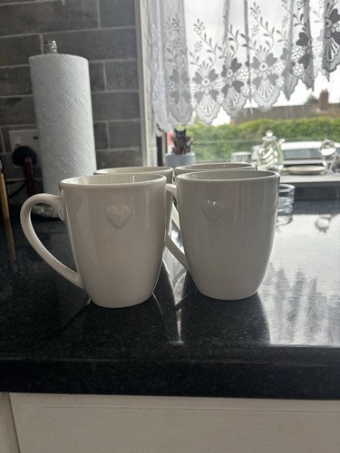 Set ceramic mugs - of, 4