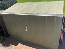 TRI METALS GALVANISED POWDER COATED 4 BIKE STORAGE SHED WITH FLOOR.
