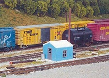 Ho Scale - Kit Office Building Waiting Room - 5 New