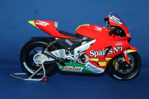 Minichamps honda rc211v - minichamps,