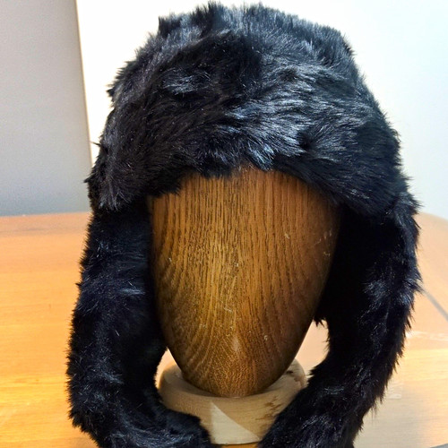 Black faux fur trapper - black, ear
