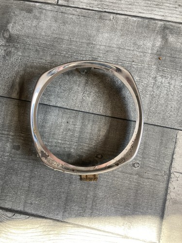 Suzuki fz50 headlight rim - fz50,